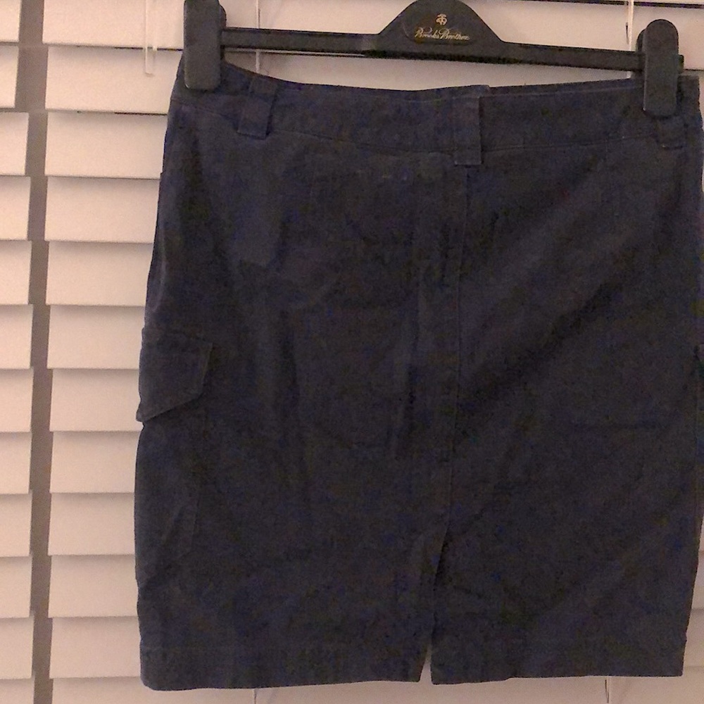 Brooks Brothers Denim women’s navy cargo skirt - Picture 2 of 3